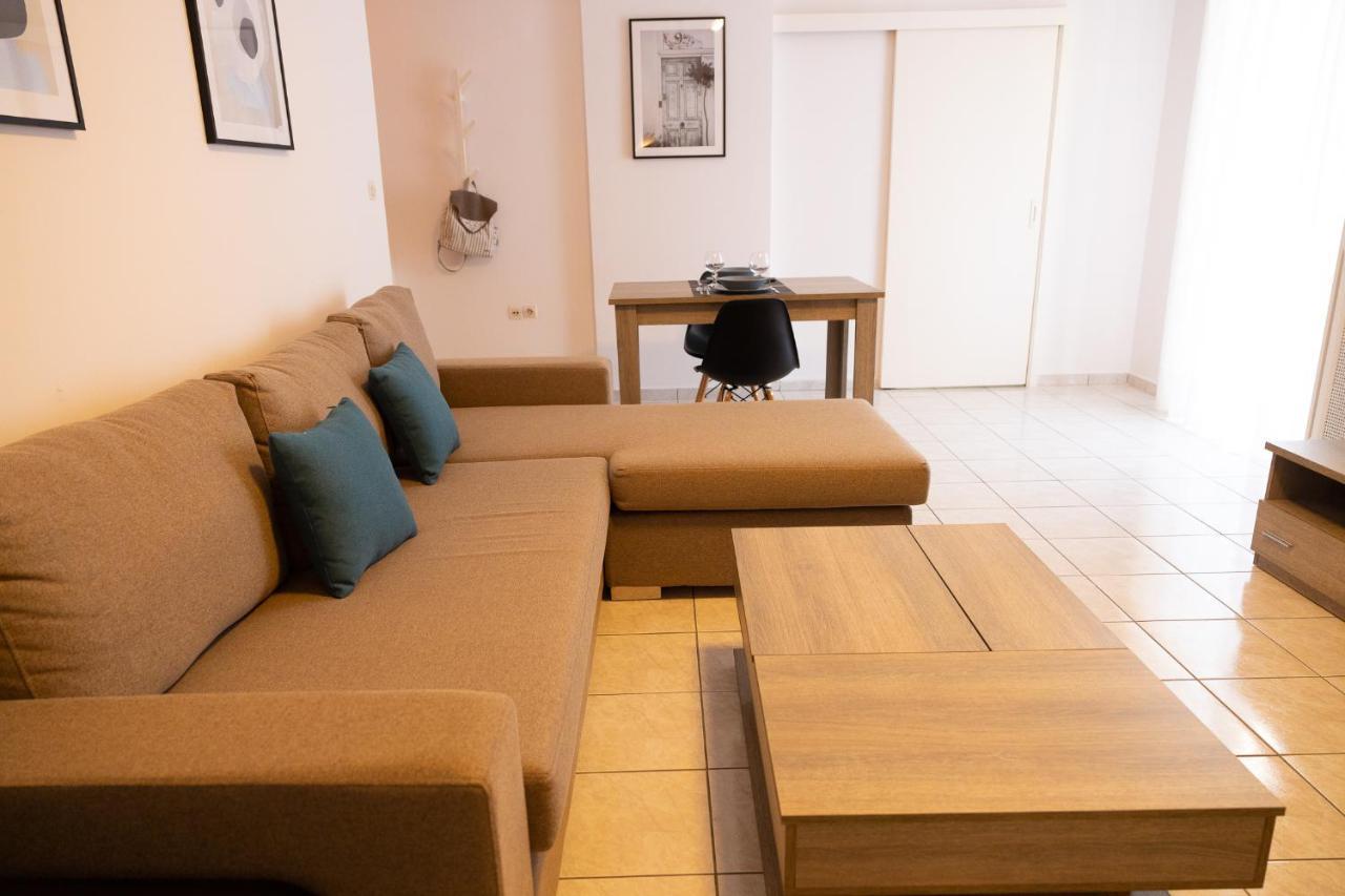 Spacious Apartment Close To The Sea And The City Center 아테네 외부 사진