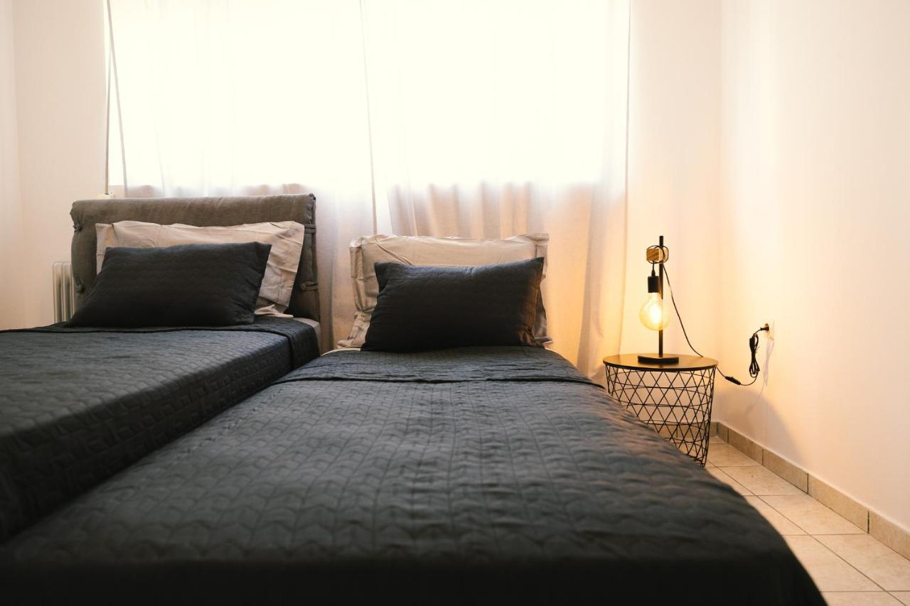 Spacious Apartment Close To The Sea And The City Center 아테네 외부 사진