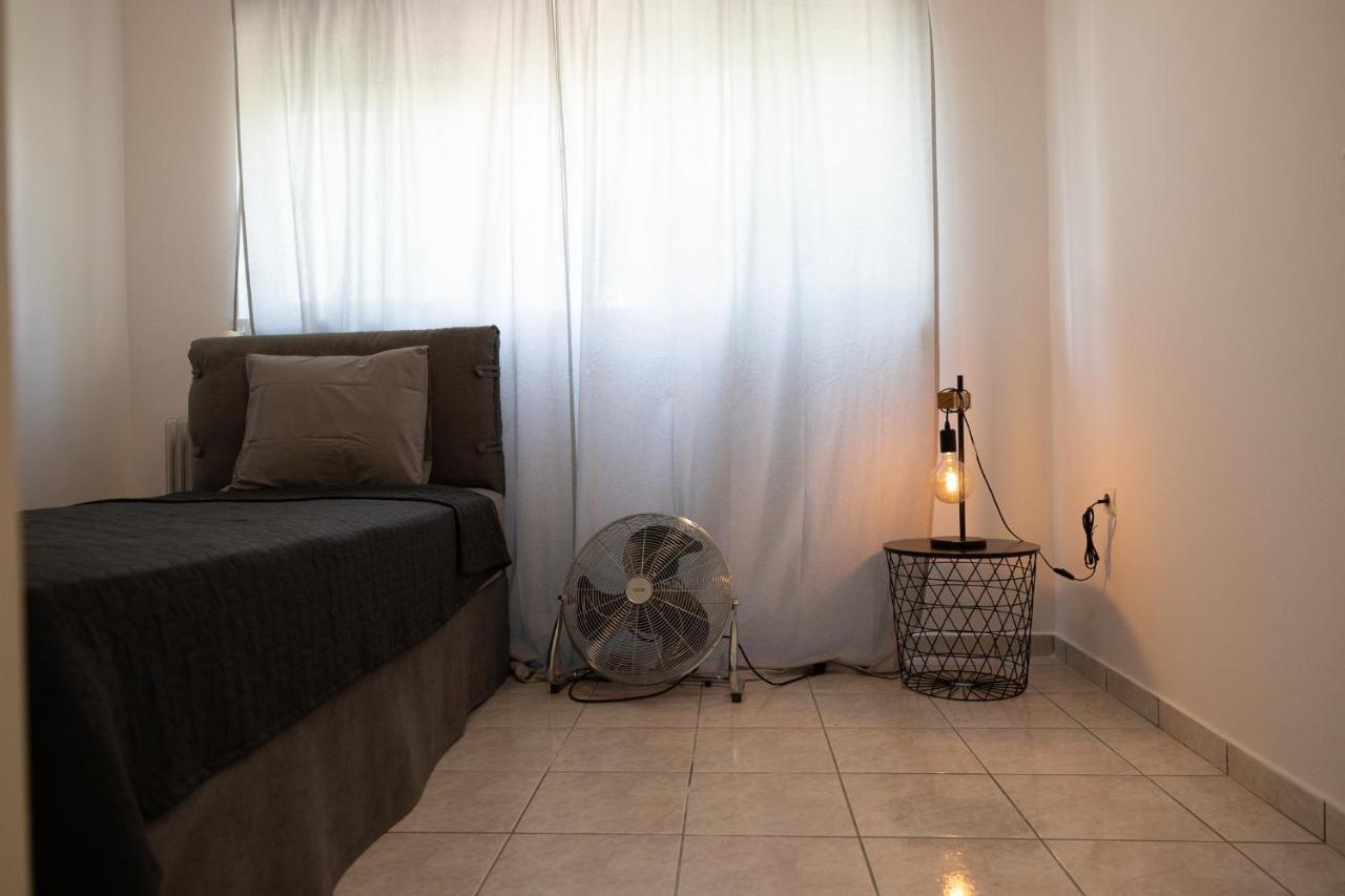 Spacious Apartment Close To The Sea And The City Center 아테네 외부 사진